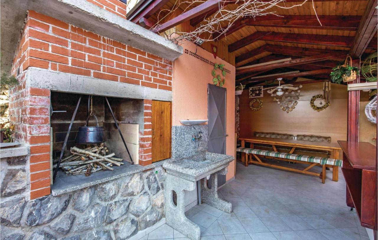 Nice Apartment In Volosko With Kitchen エクステリア 写真