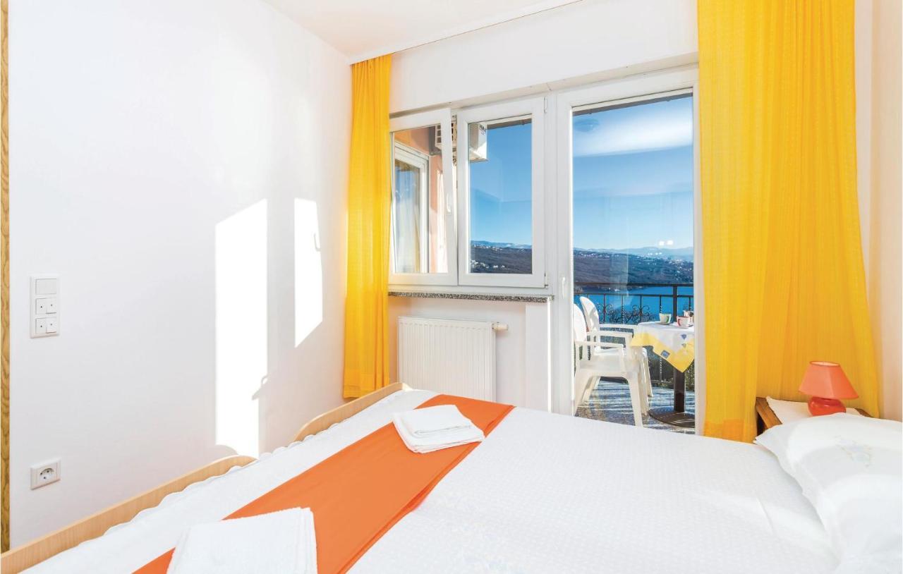 Nice Apartment In Volosko With Kitchen エクステリア 写真
